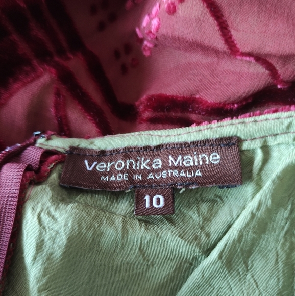 Veronika Maine contrast colour lining velvet sheer tunic - Picture 11 of 11